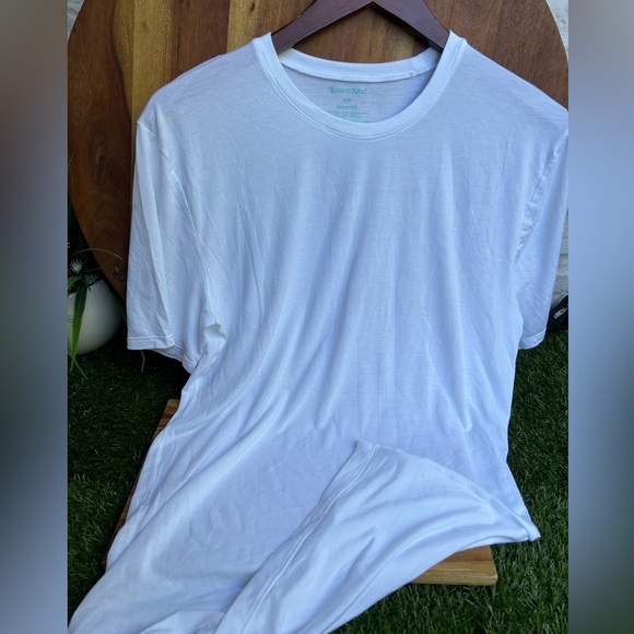 Tommy John Second Skin Crewneck
Undershirt white size Medium new without tags - Picture 2 of 3